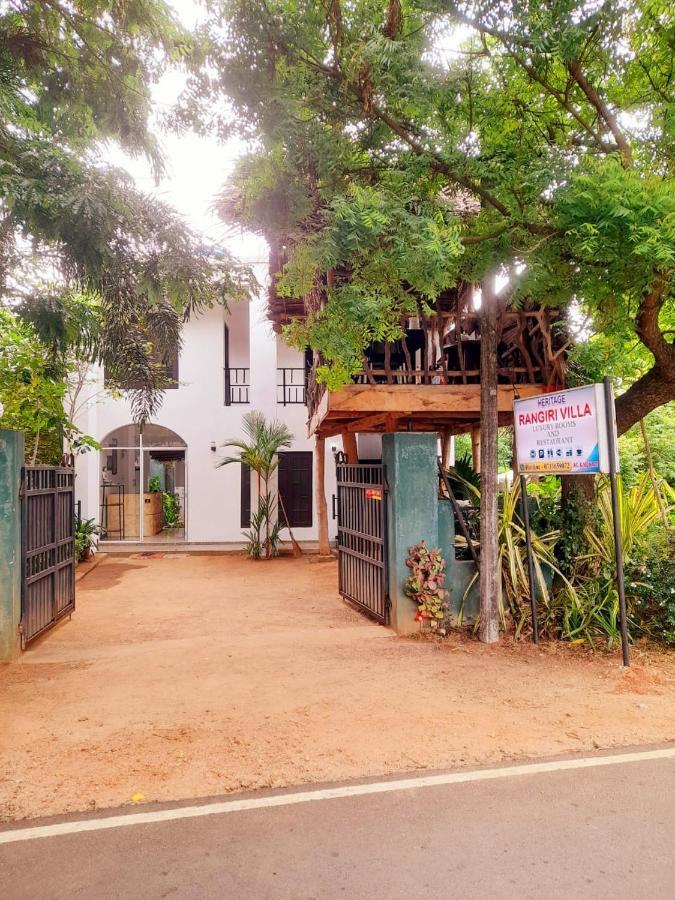 Heritage Rangiri Villa Dambulla Exterior photo